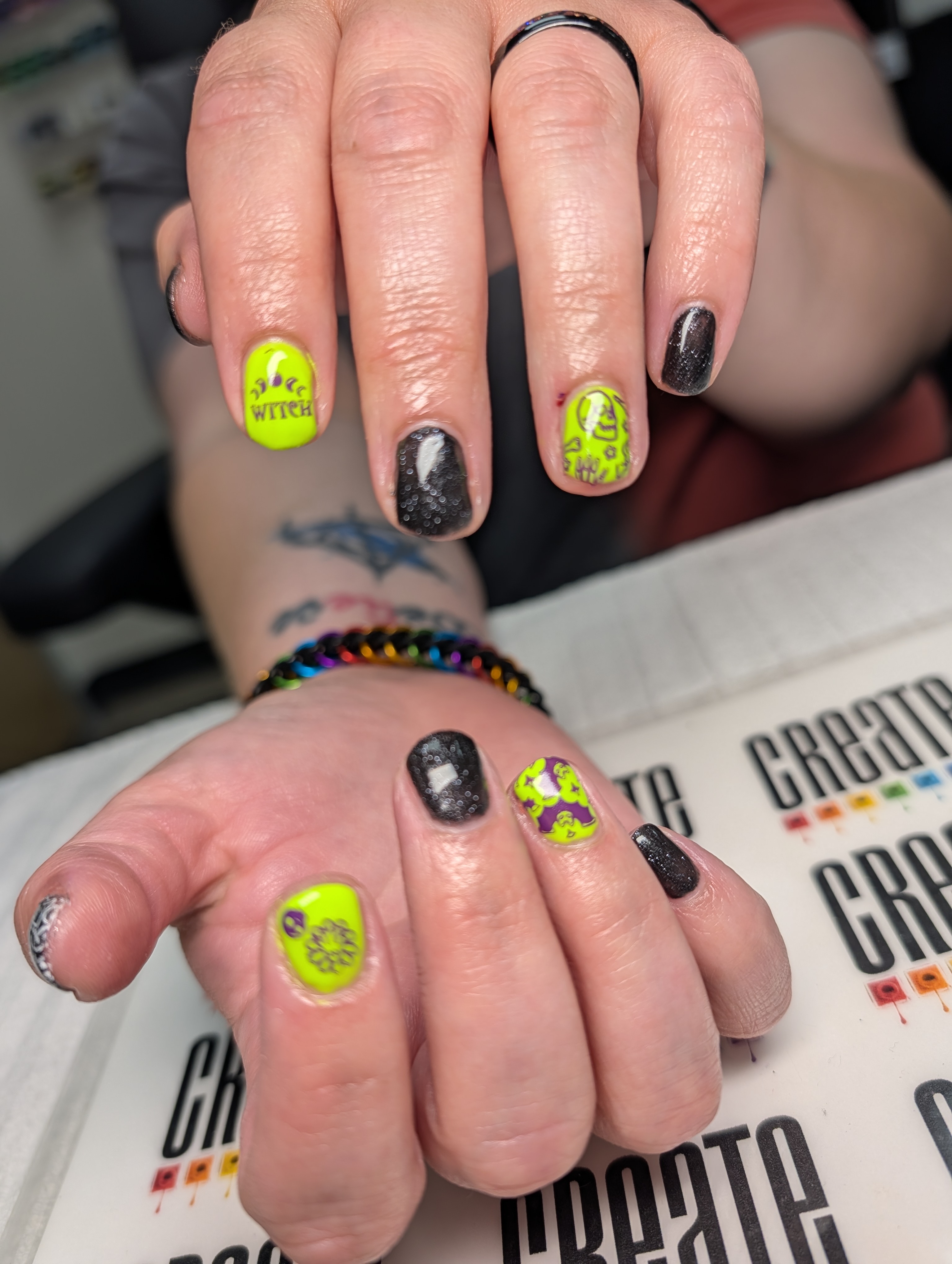 Gel polish set with stamps.